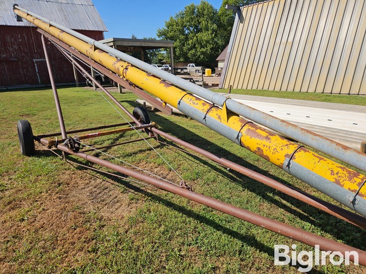 mayrath-55'x8"-unloading-auger-image-16