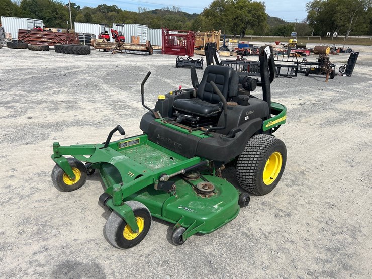 john-deere-777-image-1
