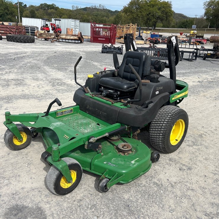 JOHN DEERE 777
