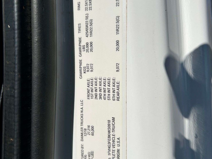 2019-freightliner-114sd-image-48