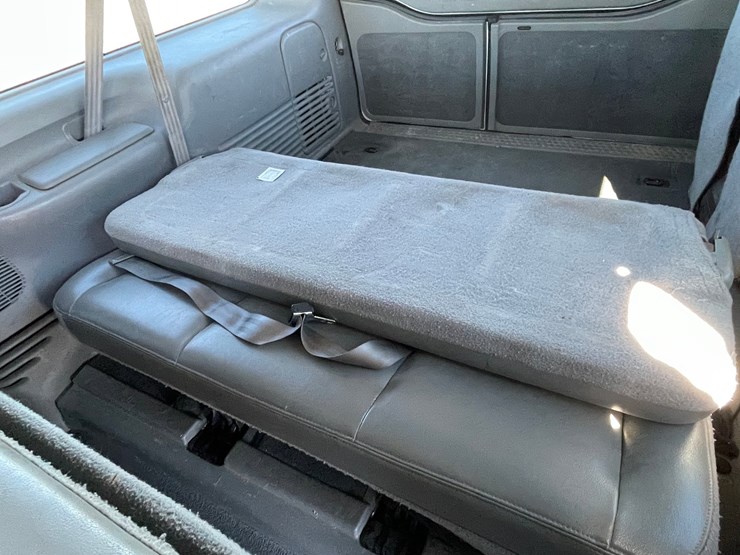 2003-ford-excursion-image-20