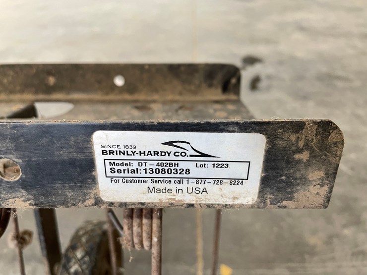 #3003-•-brinly-hardy-company-yard-dethatcher-image-17