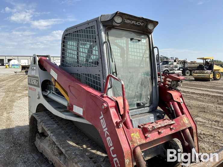2019-takeuchi-tl12r2-image-16