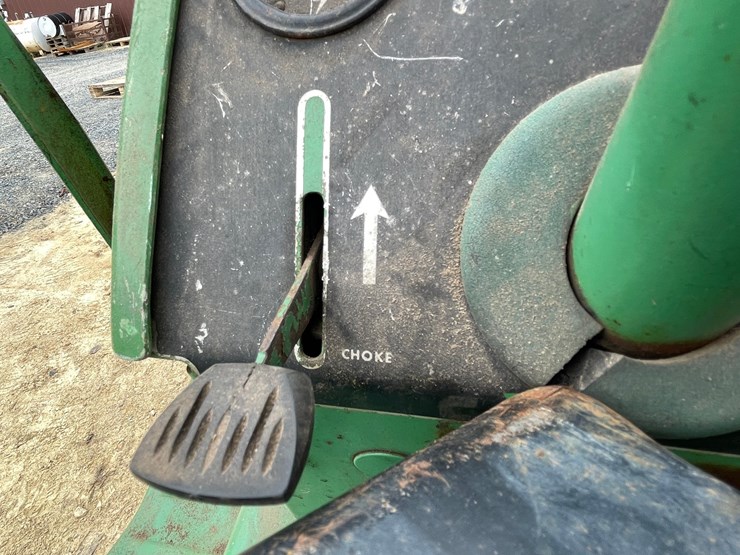 john-deere-140-image-11