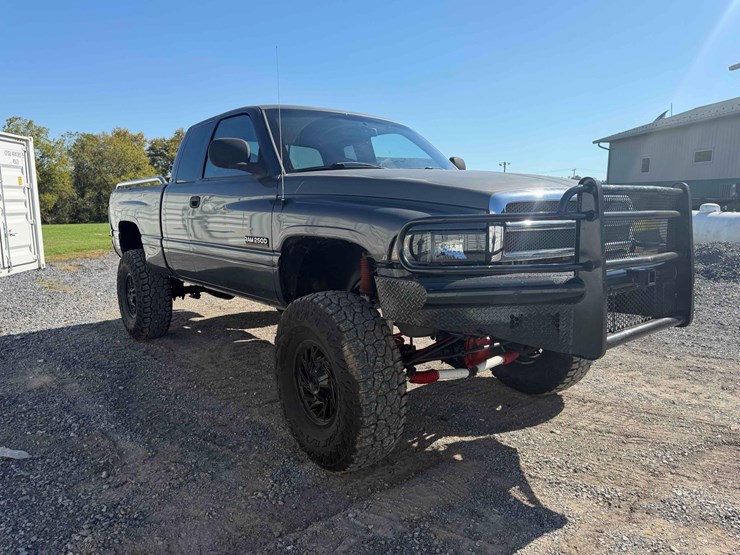 2002-dodge-ram-2500-image-7