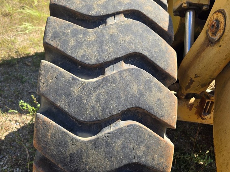 caterpillar-930-image-69