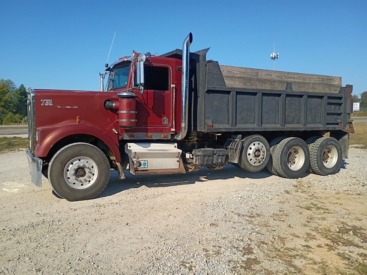 1984-kenworth-w900-image-2