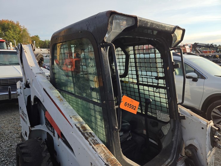 2014-bobcat-s570-image-38