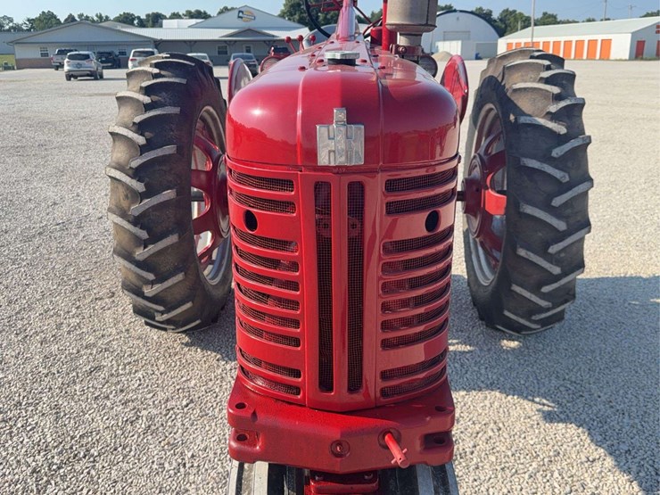 farmall-300-image-9