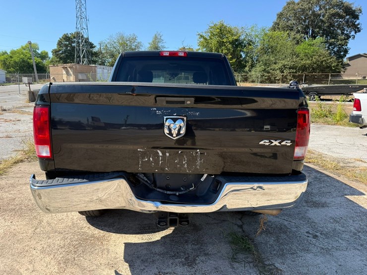 2017-dodge-1500-image-18