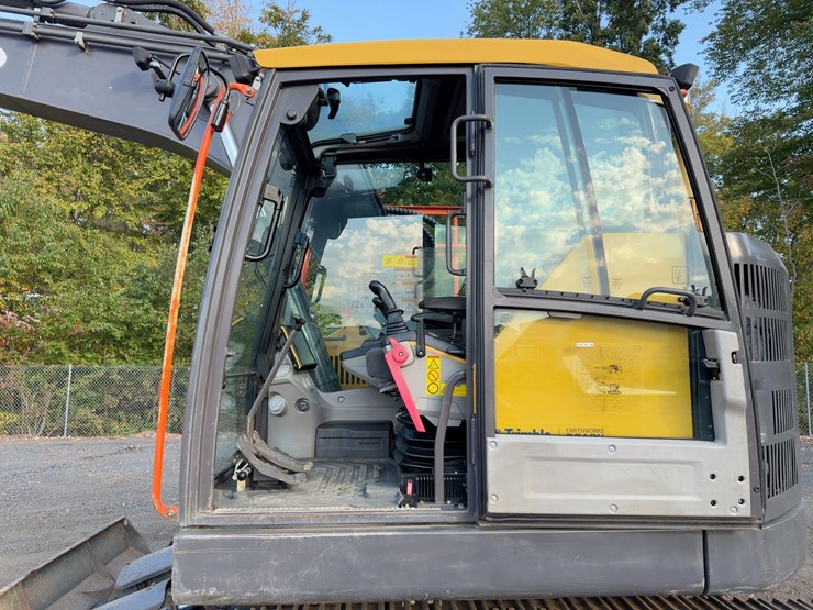 2019-volvo-ecr145el-image-37