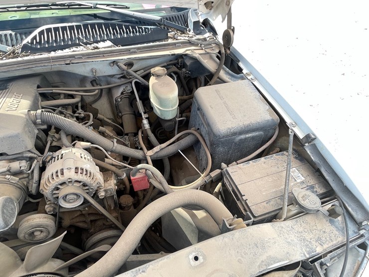 1999-chevrolet-silverado-2500-image-27