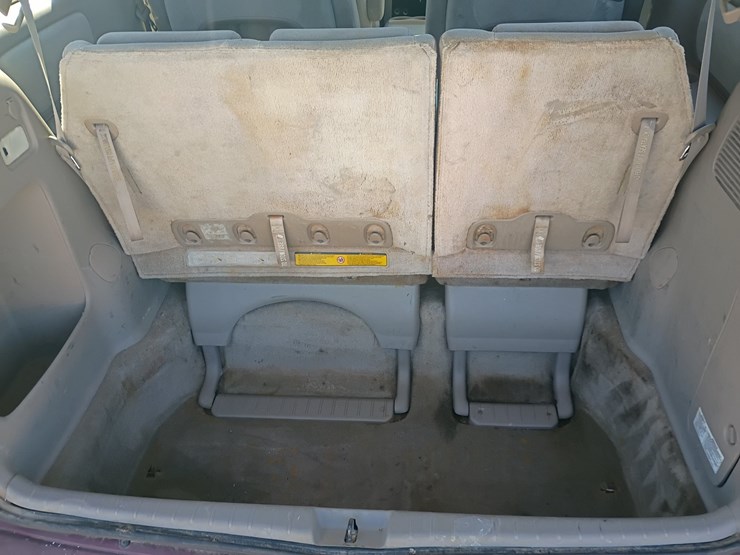 2006-toyota-sienna-image-56