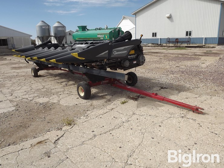2021-geringhoff-northstar-xl-elite-8r30-corn-head-w/header-cart-image-3