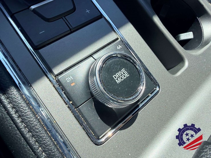 2021-ford-expedition-xlt-image-70