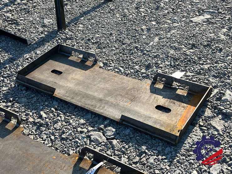 skid-steer-attach-frame-attachment-image-5