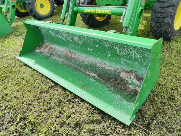 john-deere-4044m-image-12