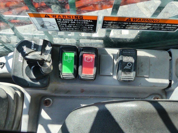 kubota-svl97-2-image-17