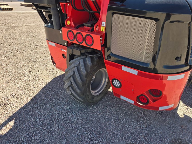 2024-manitou-tmt55ht-image-23