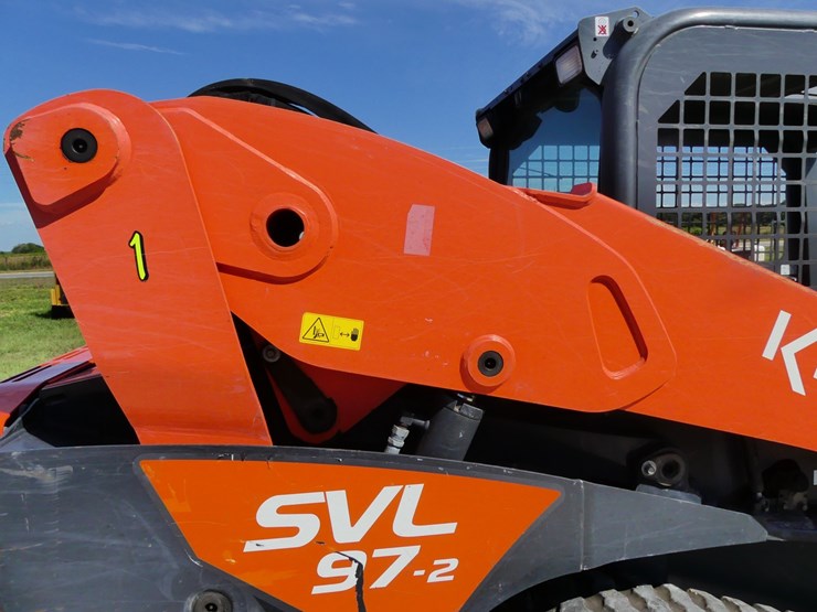 kubota-svl97-2-image-8