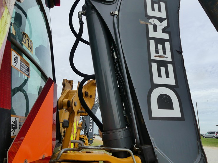 deere-310sl-image-11