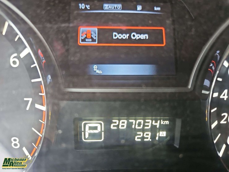2015-nissan-pathfinder-image-19