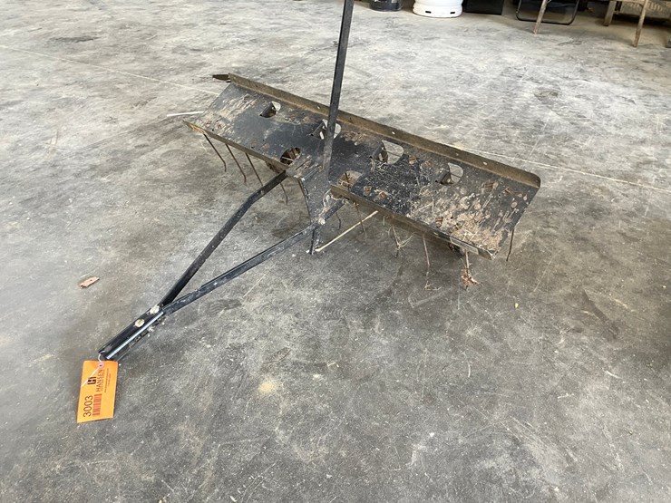 #3003-•-brinly-hardy-company-yard-dethatcher-image-1