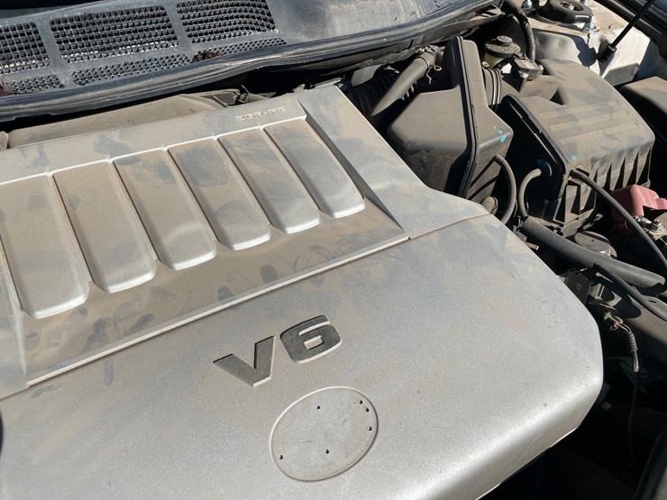 #2762-•-2005-toyota-avalon-(title-in-delay)-image-35
