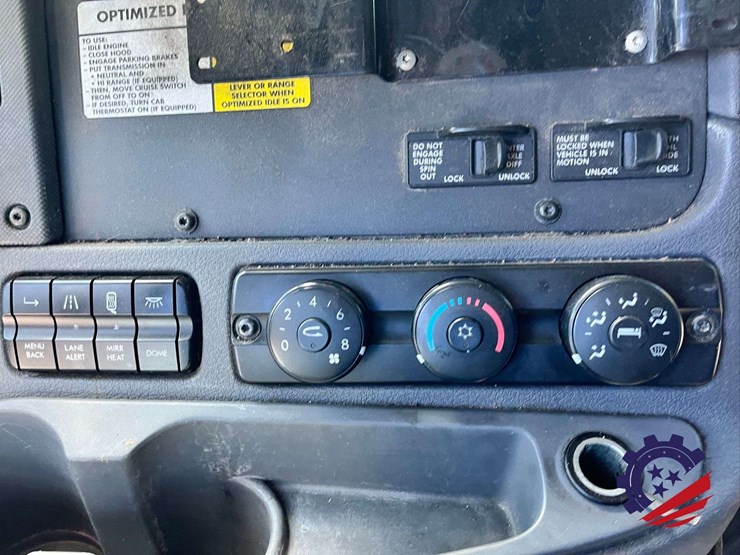 2018-freightliner-cascadia-t/a-truck-tractor-image-87