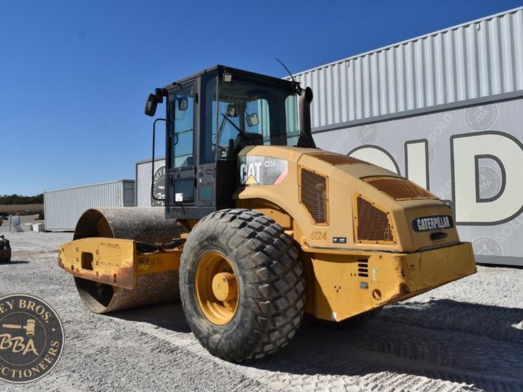 2009-caterpillar-cs56-image-16