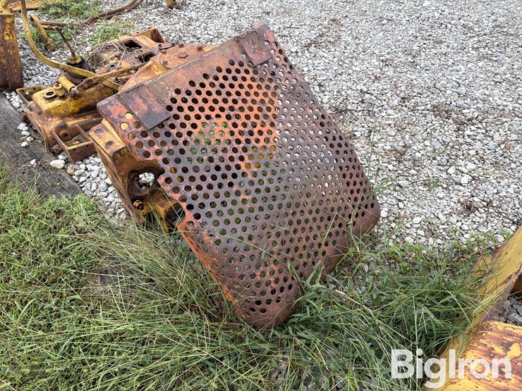 caterpillar-d4-image-13