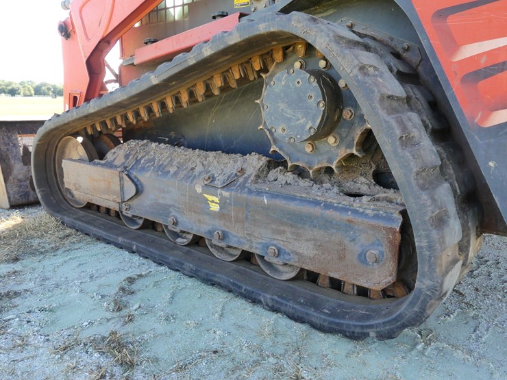 kubota-svl65-2-image-6