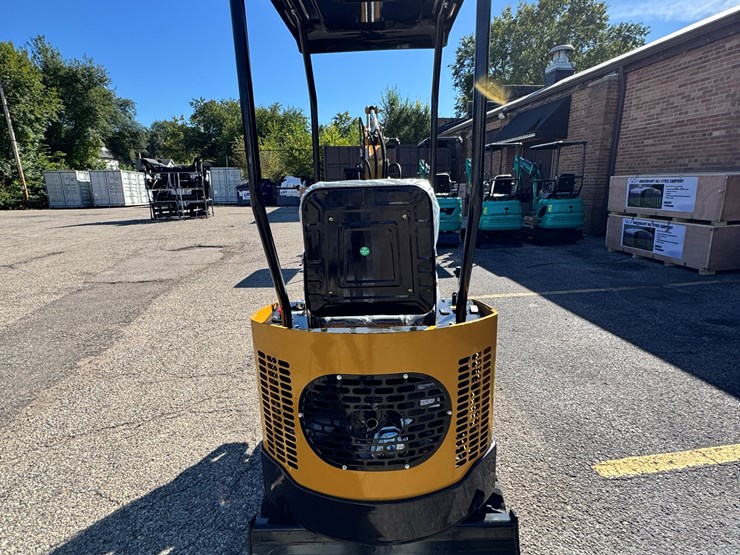 2026-unused-h13r-mini-excavator-image-5