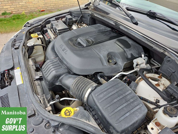 2011-jeep-grand-cherokee-image-36