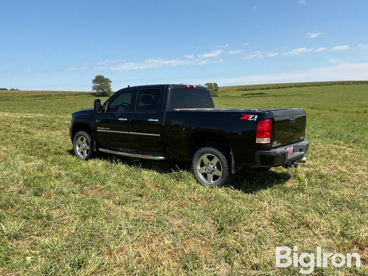 2012-gmc-sierra-2500-image-7