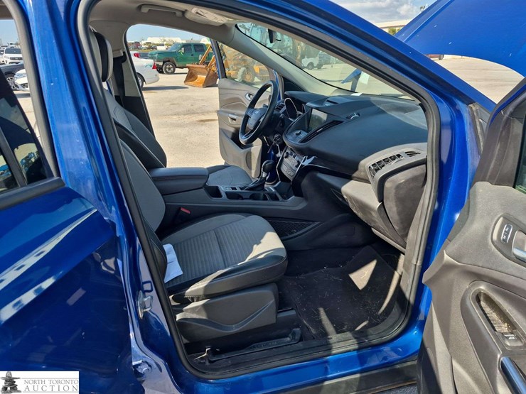 2017-ford-escape-image-25