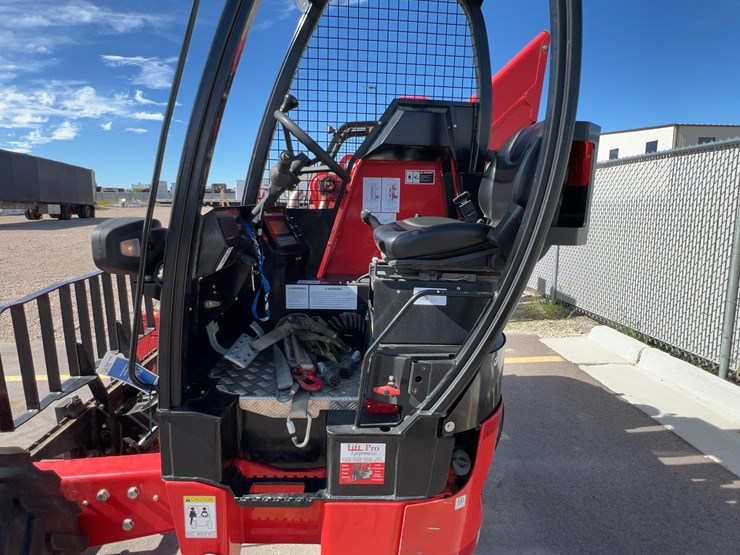 2024-manitou-tmt55ht-image-7