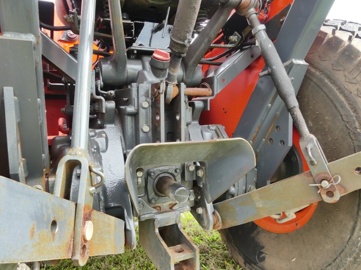 kubota-l3301-image-6