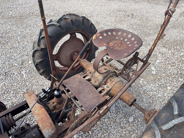 gibson-d-image-27