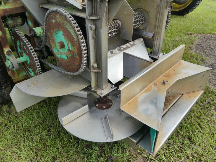 conibear-pt-3-ton-spreader-image-6