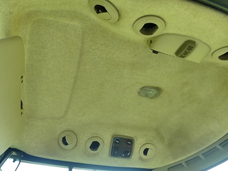 john-deere-4066r-image-14