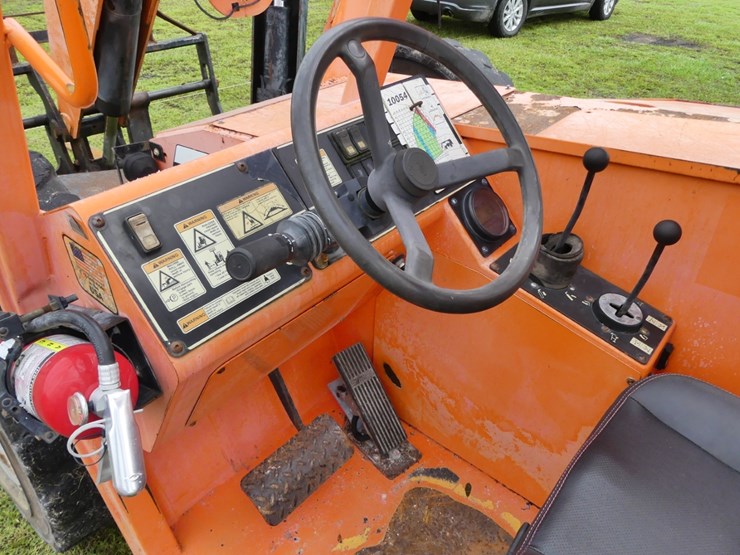 jlg-10054-image-12