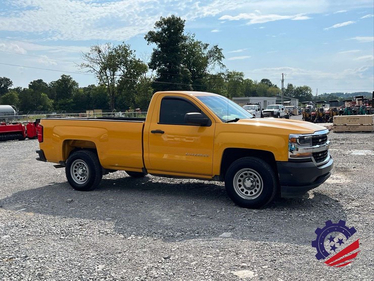 2017-chevrolet-silverado-1500-image-6