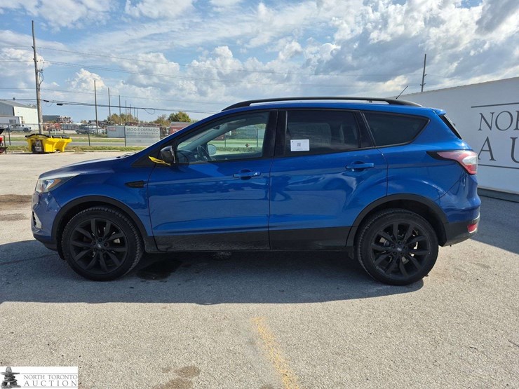 2017-ford-escape-image-8