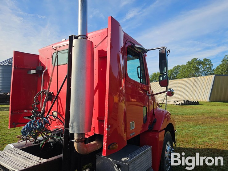 2006-freightliner-columbia-t/a-truck-tractor-image-16