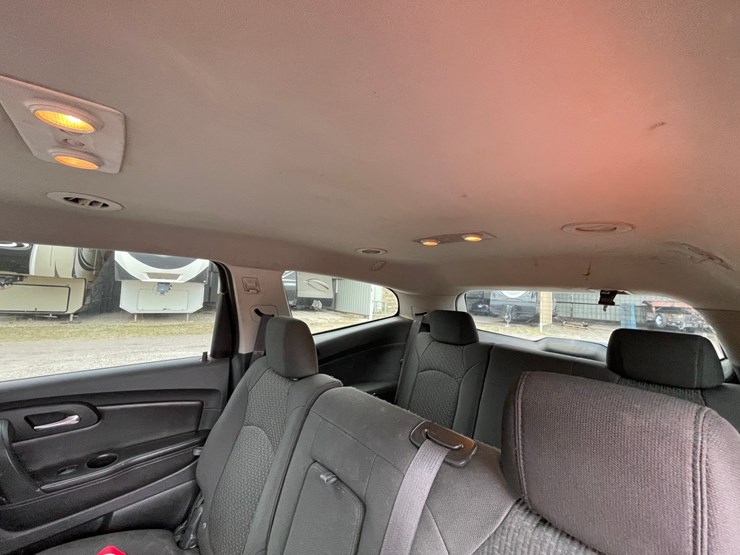 #2768-•-2001-toyota-camry-(title-in-delay)-image-142
