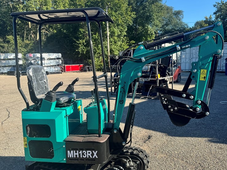 2026-unused-mh13rx-mini-excavator-image-1