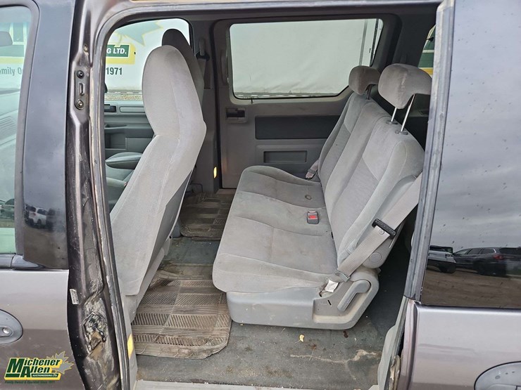 2006-ford-freestar-image-23