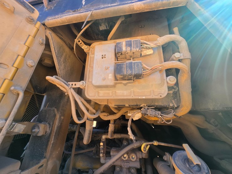 2006-caterpillar-963c-image-41