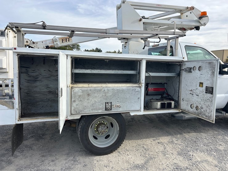 2011-ford-f450-image-12